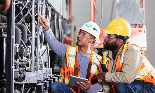 Best Commercial Electrician Services  in West Hills, NY